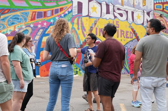 Walking Tour of Houston: History, Architecture, Street Art - FAQ
