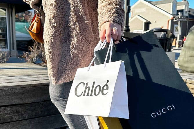 Woodbury Common Premium Outlets Shopping Tour from Midtown - FAQ
