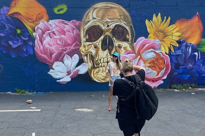 Artist Lead VIP Golf Cart Graffiti Tour - 2-5 ppl - FAQ