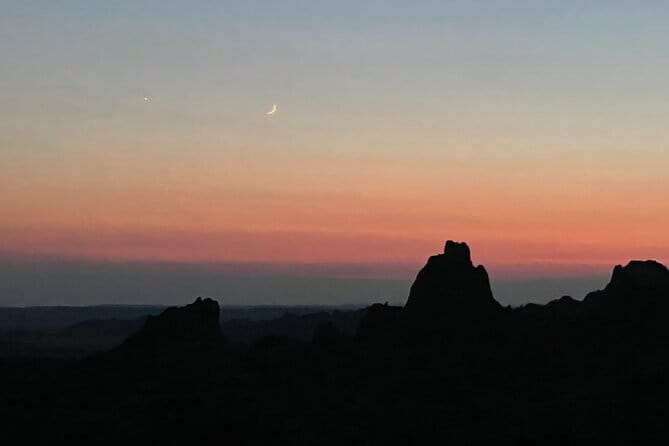 Badlands After Dark: Sunset Colors and Celestial Views - Practicalities and Recommendations