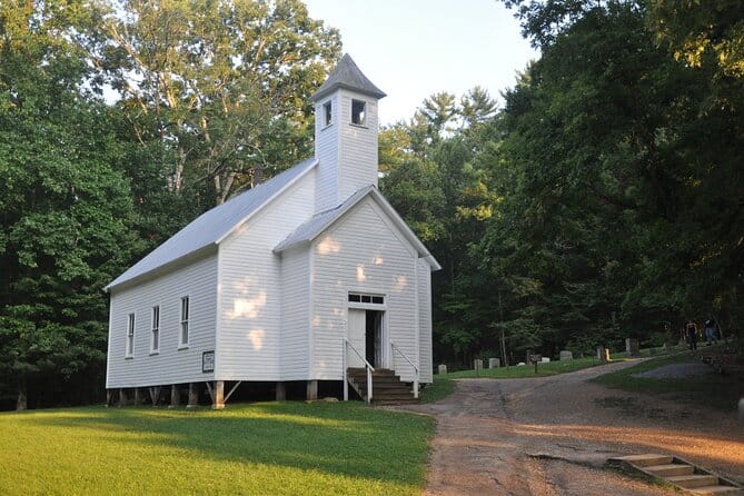 Cades Cove Sightseeing Self-Guided Driving Audio Tour - How Well Does It Meet Expectations?