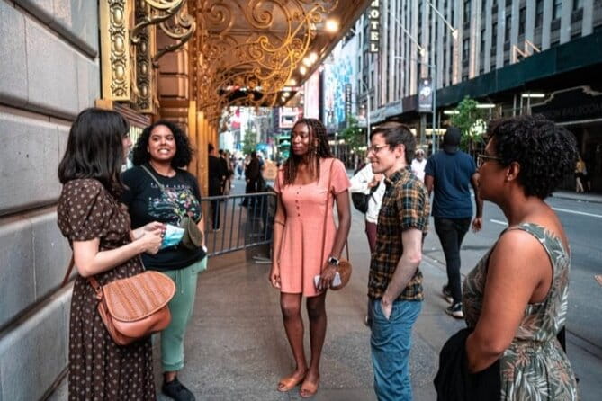 Drama and Discourse in New York Theatre - FAQs