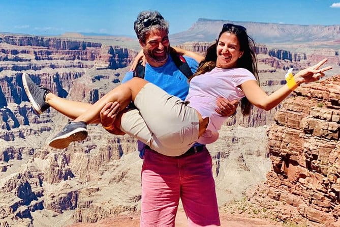 Grand Canyon Tour in Spanish with Skywalk and Hoover Dam included - Why This Tour May Be Perfect for You