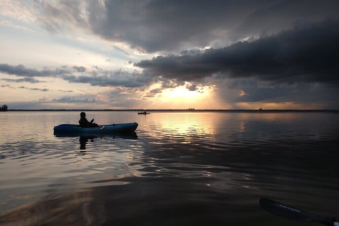 Guided Kayak Tour with Manatee & Dolphin Sightings - FAQ