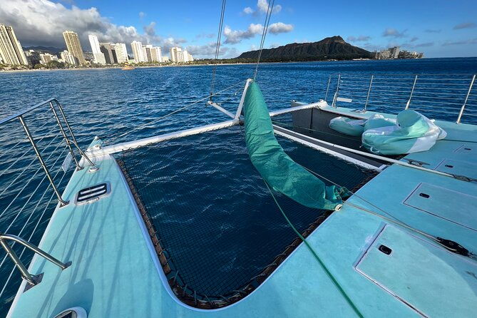 Private Catamaran Charter in Waikiki (1-6 Guests) - Practical Details and Booking