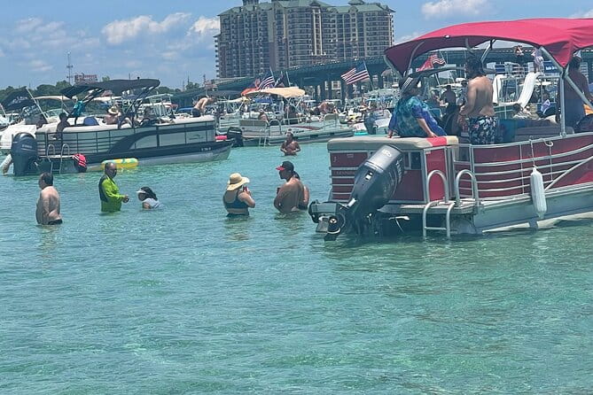 Private Pontoon in Crab Island with Captain - Who Should Consider This Experience?