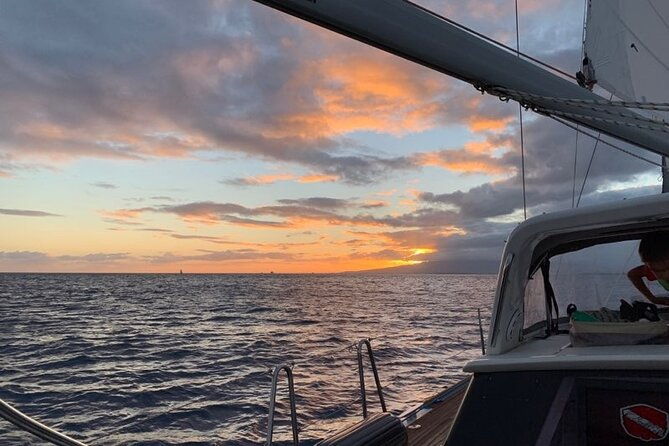 Private Sunset Boat Cruise in Waikiki Honolulu - Authentic Reviews: What Travelers Say