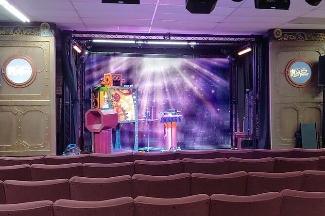 Ticket for Magic Show Theater in Houston - Accessibility and Booking