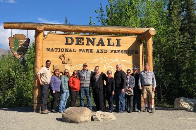 Ultimate Alaskan Adventure: Ocean Wildlife to Interior Wilderness 9 Day/8 Nights - Day 6: Homer, Black Bears, and Art