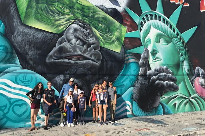 Wynwood French Guided Tour - Street Art - Authentic Stories and Local Tips