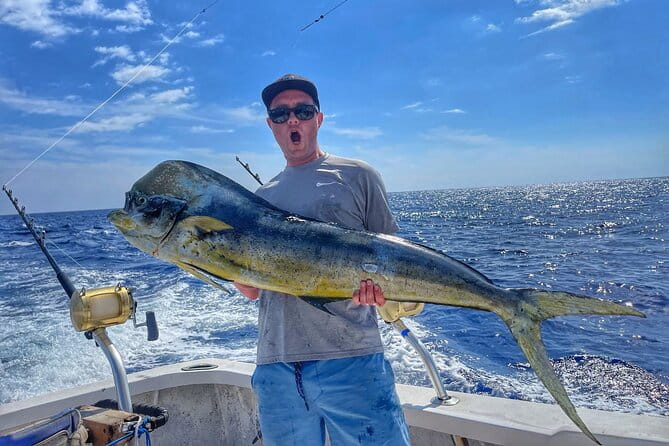 6 Hour Private Fishing Charter Kona, Hawaii - Key Points: