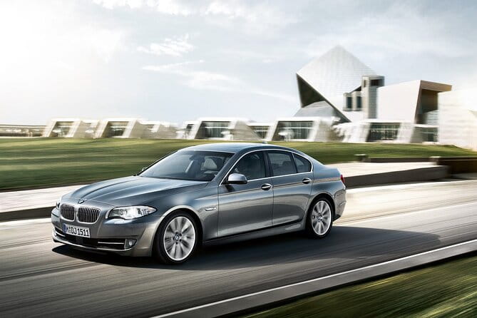 Airport Transfers - Chauffeur Car & Limo Services of Melbourne - FAQ