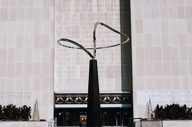National Archives + American History Museum Exclusive Guided Tour - FAQ: Common Questions About This Tour