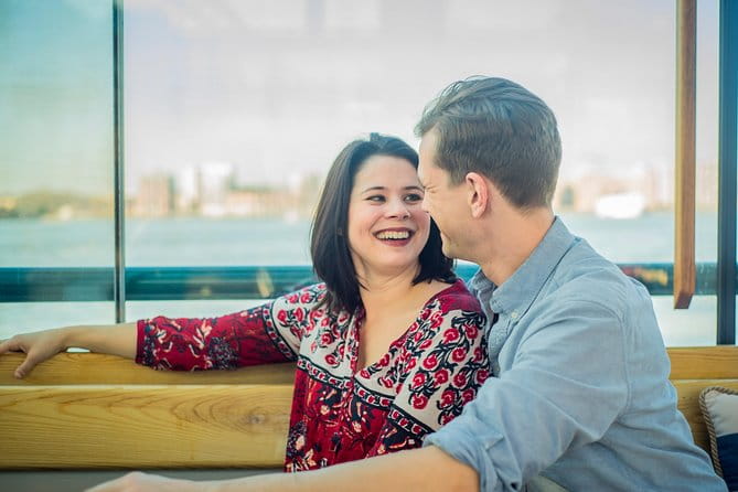 New York City Holiday Brunch Cruise on Classic Boat - FAQs