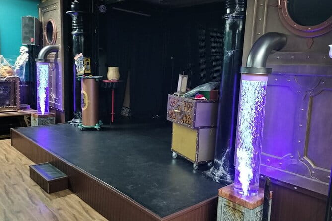 Ticket for Magic Show Theater in Houston - Who Should Consider This Experience?