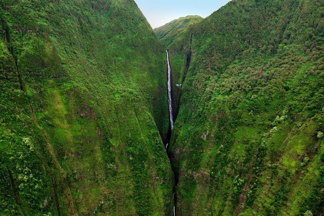 Waterfalls of West Maui and Molokai Helicopter Tour - The Sum Up