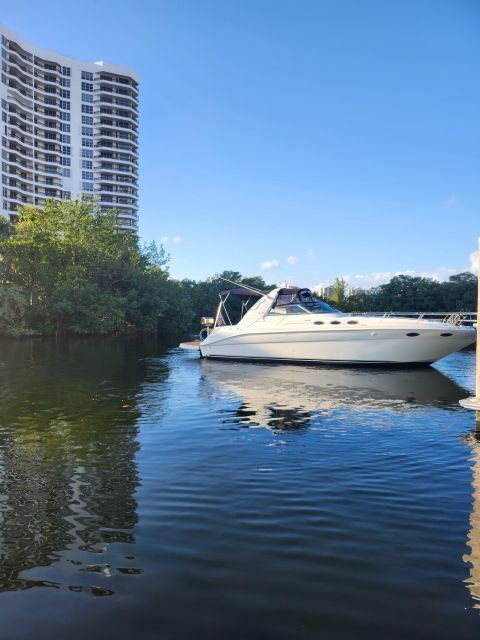 Yacht cruise Biscayne Bay, Miami Beach and Sand bar. 42Ft - The Experience: Why It Works