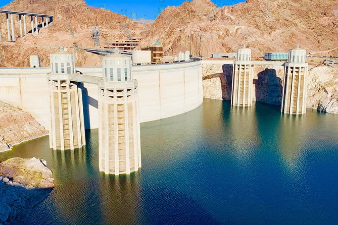 Grand Canyon Tour in Spanish with Skywalk and Hoover Dam included - FAQ
