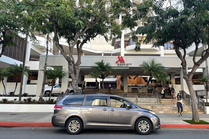 Honolulu Airport & Ko Olina Hotels Private Transfer by Minivan (up to 5 people) - FAQ