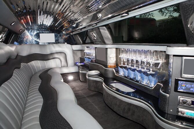 Private 2-Hour Limo Tour of Las Vegas with Champagne - Wrapping It Up