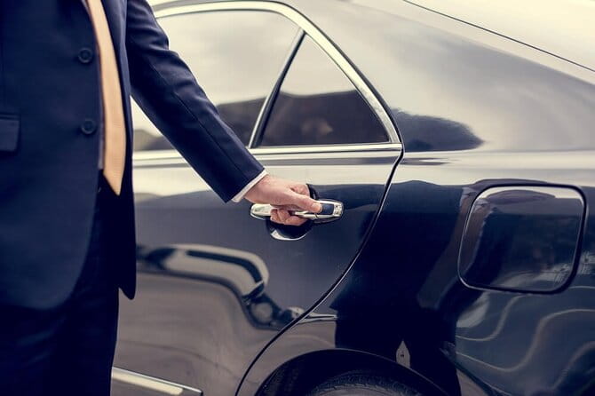 Airport Transfers - Chauffeur Car & Limo Services of Melbourne - Introduction