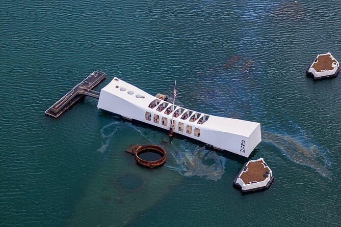 Arizona Memorial Pearl Harbor and Honolulu City Tour from Kona - Key Points