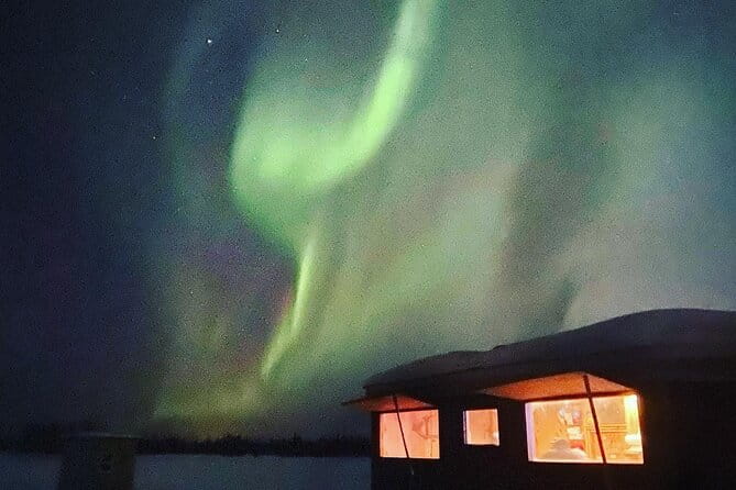 "Aurora Ice" - Ice Fishing & Salmon Dinner Tour - Key Points