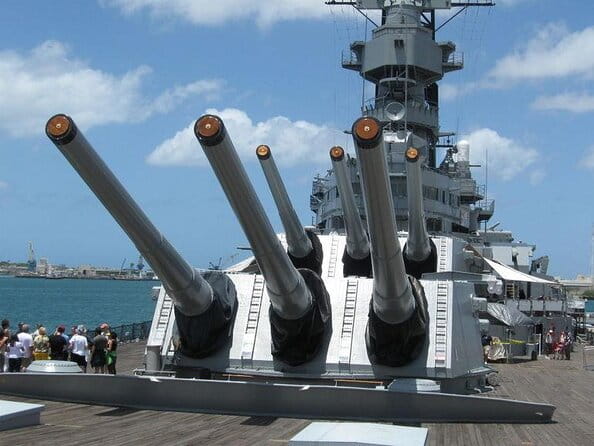 Deluxe Arizona Memorial and USS Missouri Battleship Tour - Key Points