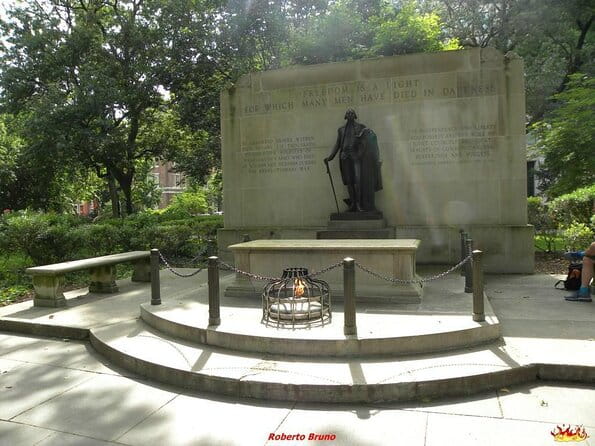 Ghost Tour of Philadelphia by Candlelight - Key Points: