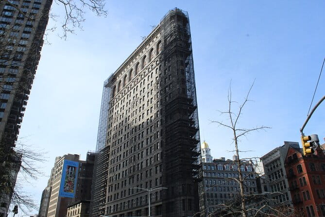 Gray Line New York Fully Guided 5 Hour Sightseeing Tour - Discovering New York in a Day: Gray Line’s Fully Guided 5-Hour Sightseeing Tour