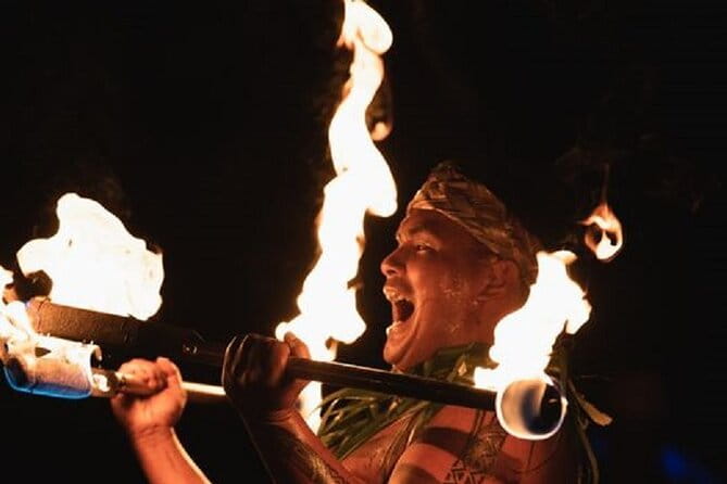 Hale Hoaloha Luau at the Mauna Lani - Key Points