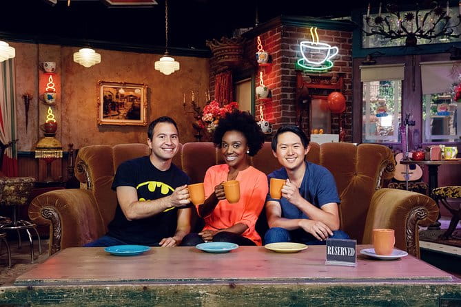 LA: Celebrity Homes & Warner Bros. Studio Hollywood Package - What to Expect from This Hollywood Package