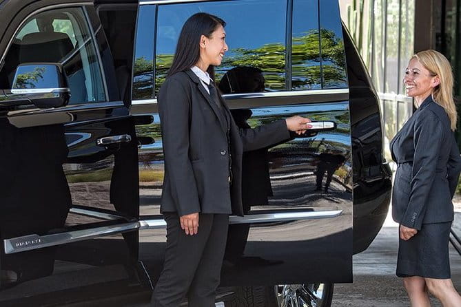 Las Vegas Private Airport Roundtrip Transfer - Key Points