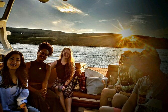 Luxury 2 Hour Sunset Tour Canandaigua Lake-Groups or Individuals - A Detailed Look at the Luxury 2 Hour Sunset Tour on Canandaigua Lake