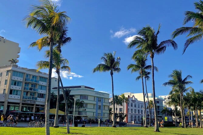 Miami Art Deco Gems & Jewels Exclusive Access Tour - Key Points