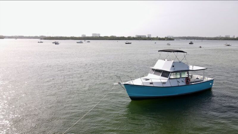 Miami Party Yacht for 34PP Bachelorette party Birthday party - Key Points