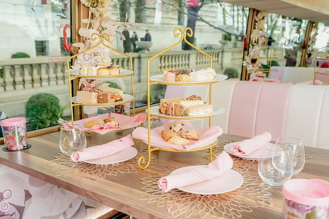 Mobile Tea Room Experience in New York - Key Points