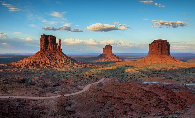 Monument Valley Day Tour from Flagstaff - Key Points