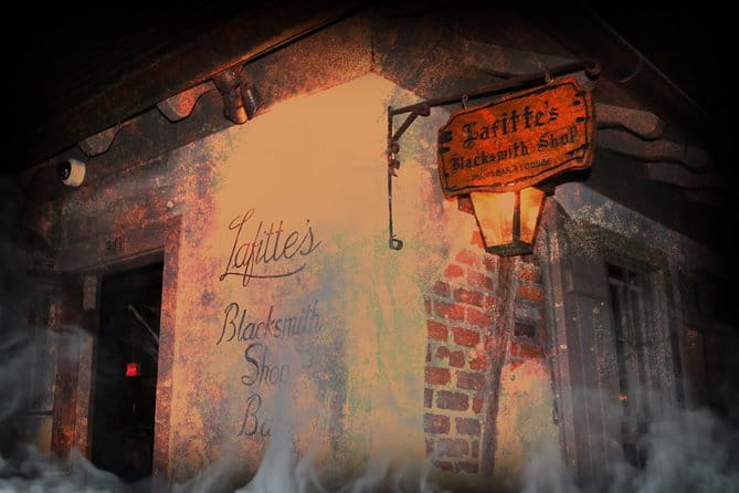 New Orleans' Historic Haunted Bar Crawl - Introduction