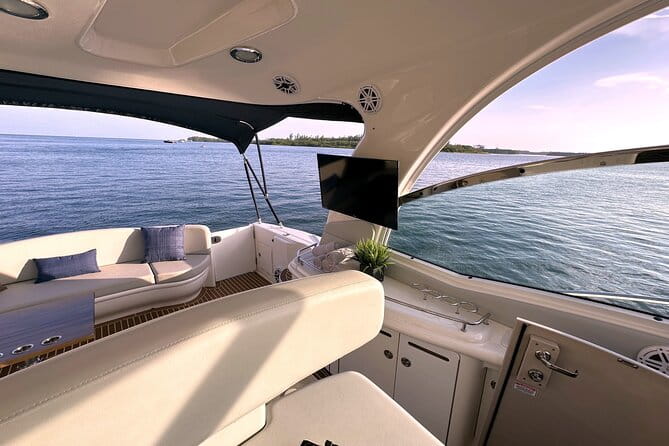 Sail The DREAM Boat From South Beach - An In-Depth Look at the Dream Experience