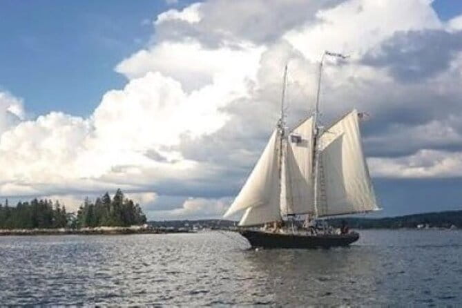 Schooner Applejack 2-Hour Day Sail from Boothbay Harbor - The Sum Up