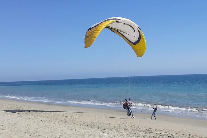 Tandem Paragliding flight with instructor in Malibu - The Experience: What to Expect