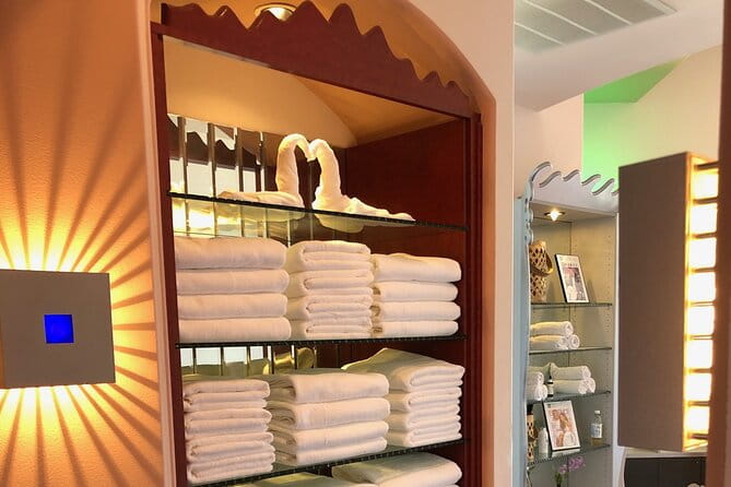 VIP 90 Minute Reflexology and Massage Combo - A Relaxing Break in the Heart of Las Vegas: The VIP 90-Minute Reflexology and Massage Combo
