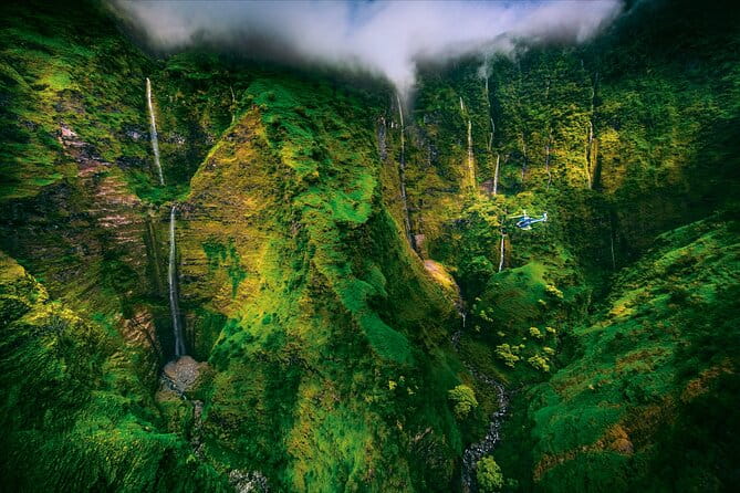 Waterfalls of West Maui and Molokai Helicopter Tour - Waterfalls of West Maui and Molokai Helicopter Tour: An In-Depth Review