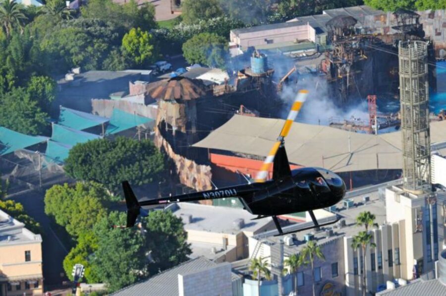 10-Minute Hollywood Sign Helicopter Tour - Celebrity Mansions and Glitzy Neighborhoods