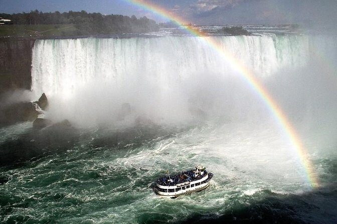 2-Day Niagara Falls Experience from NYC - Arrival at Niagara Falls: The First Sight