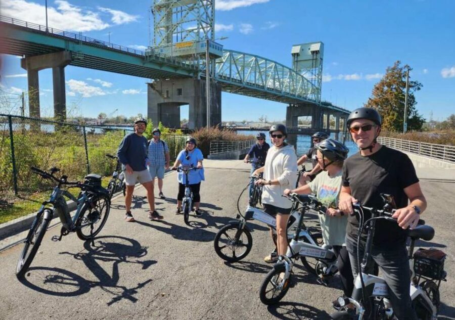 2-Hour, 30-Minute Tour de Wilmington E-Bike Tour - The Sum Up