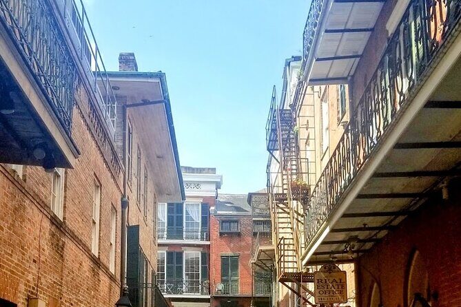 2-Hour French Quarter Ghost Walking Tour in New Orleans - Authentic Experiences and Unique Insights