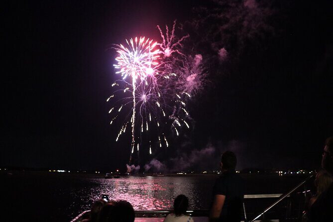 2 Hour Hilton Head Boat Rental With VIP Fireworks Viewing - The Booking and Practicalities