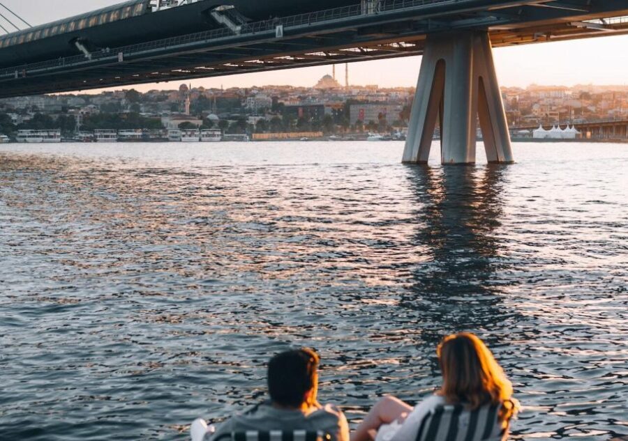A Romantic Journey Through Milwaukee - What’s Included and Practical Details